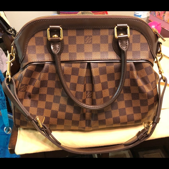 Louis Vuitton Handbags - Authentic Louis Vuitton Damier Ebene Trevi PM